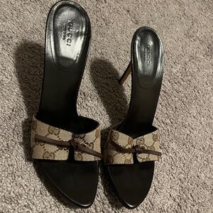 Gucci brown canvas GG leather stilettos